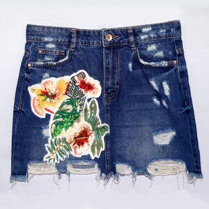 Zara Trafaluc Distressed Sequin Embroidered Blue Denim Short skirt size s